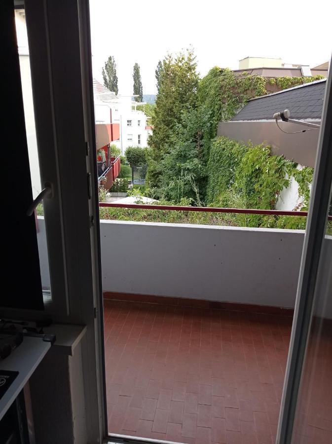 Ferienwohnung Mit Balkon In Krumpendorf エクステリア 写真